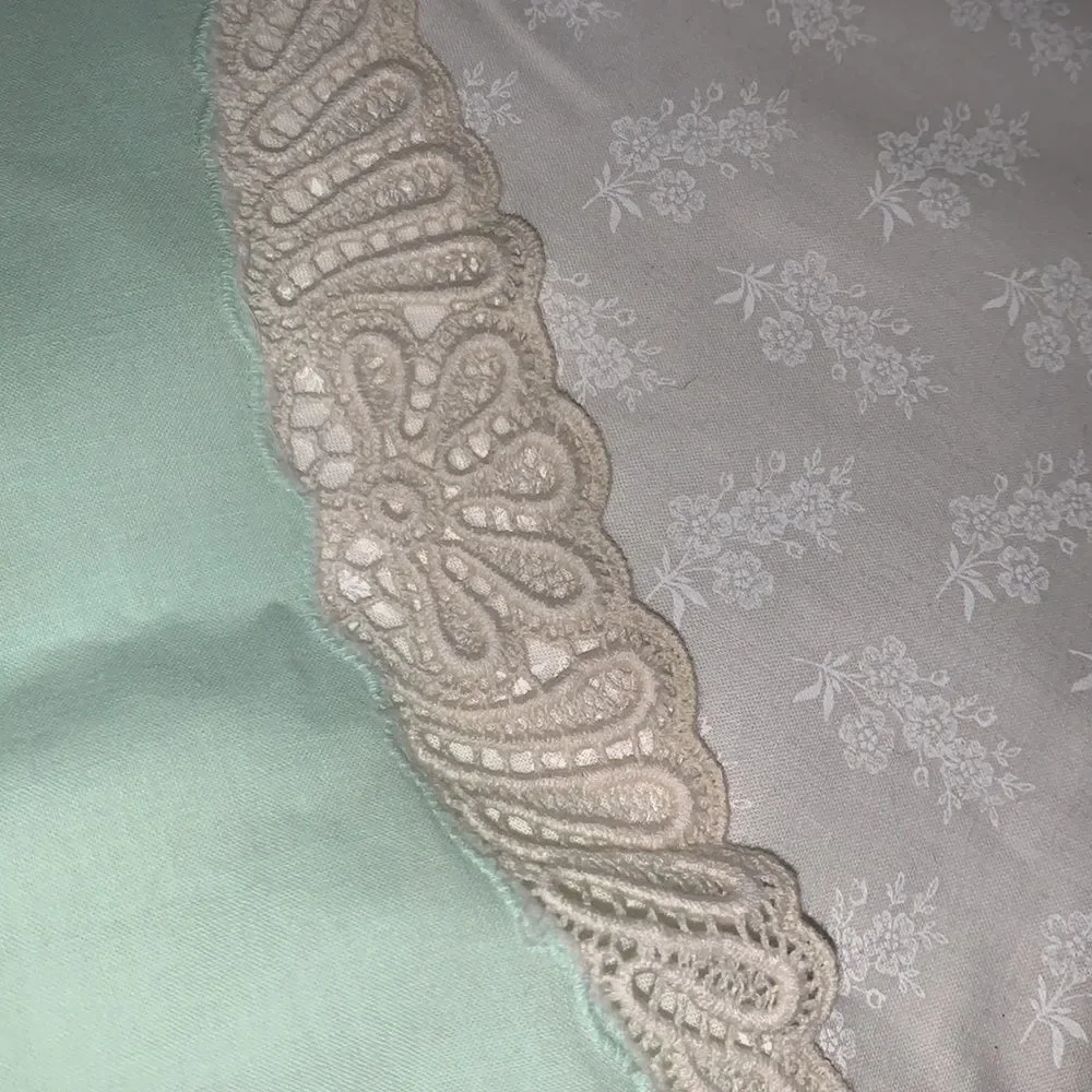 Vintage table‎ linens placemats and napkins Set of Four